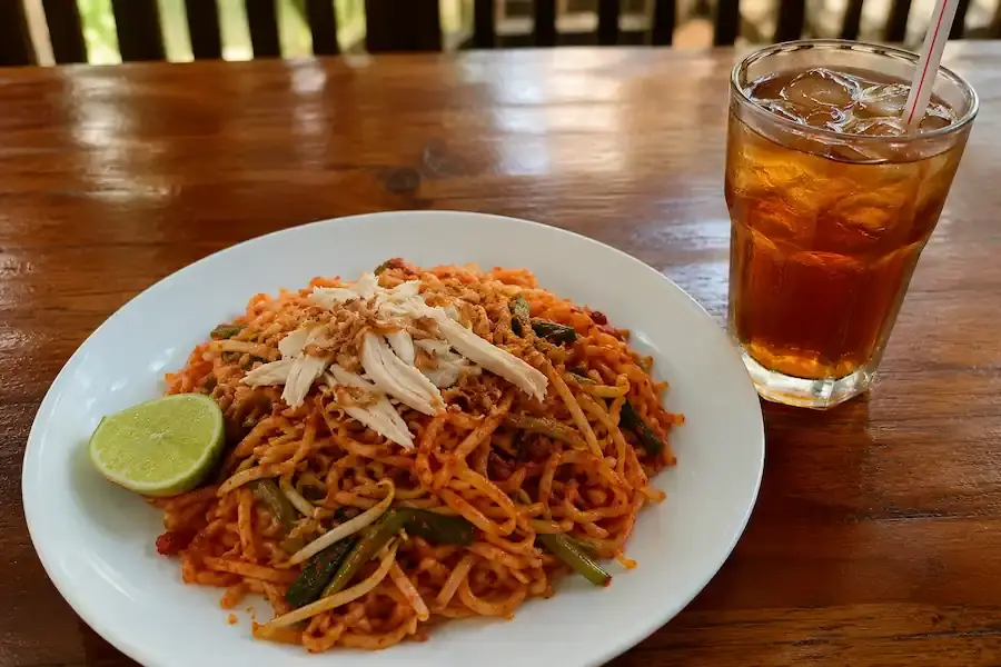 Mie Habang, Legendary Red Noodles